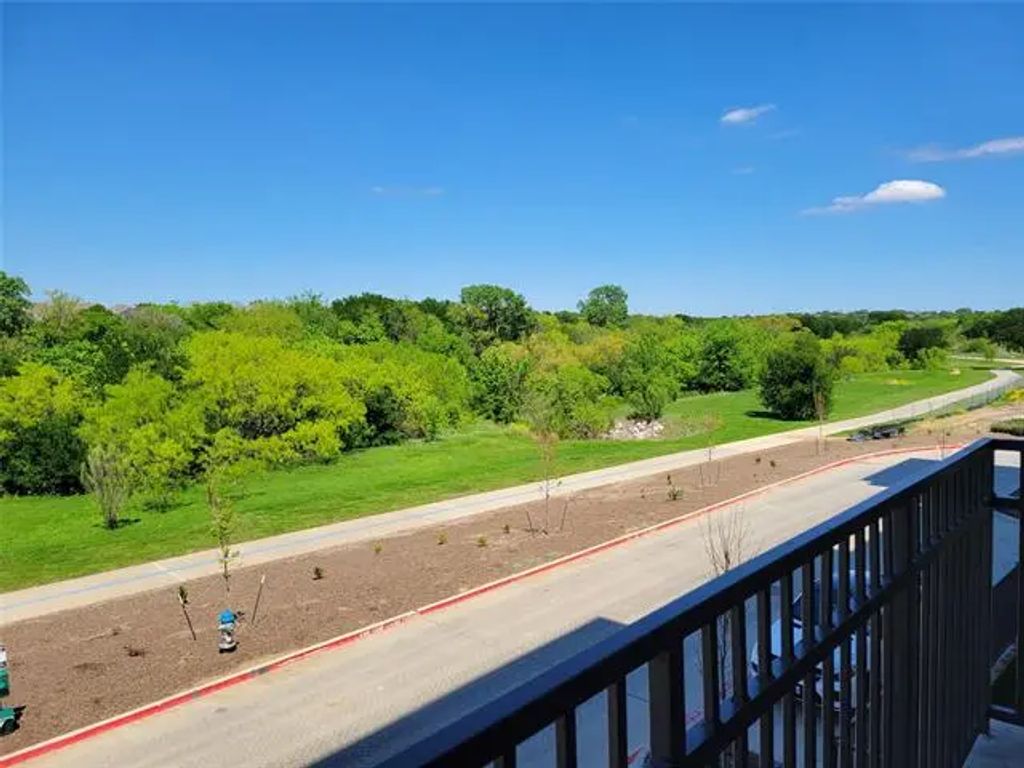 2700 Old Denton Road 2216, Carrollton