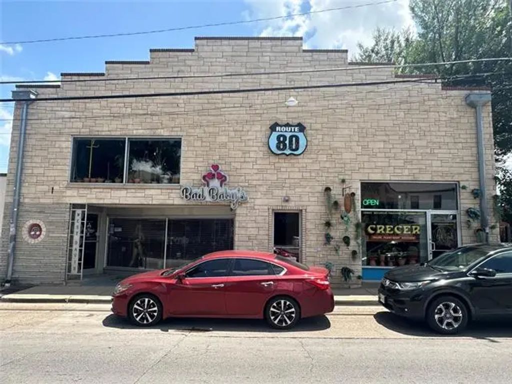 428 W Davis Street 4, Dallas
