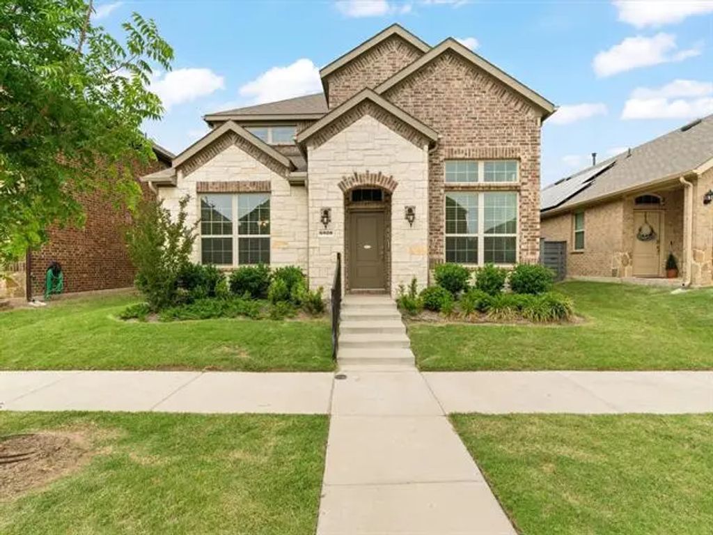 6020 Paddock Lane, Little Elm