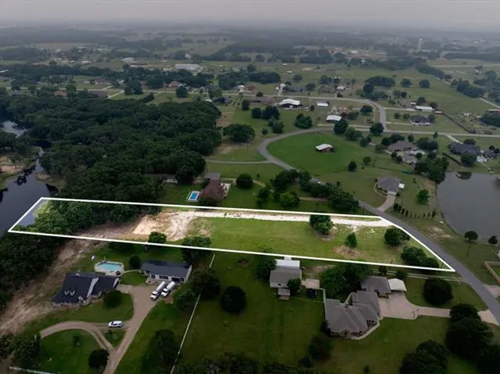 Brent Avenue, Terrell