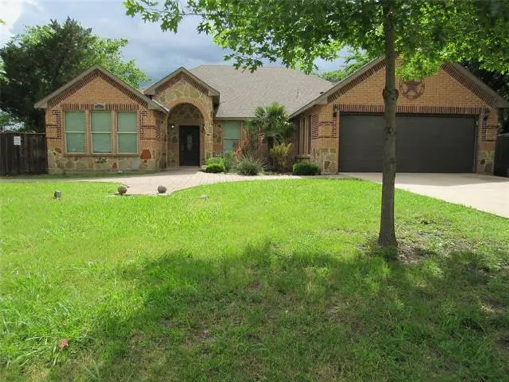 2817 Henry Road, Lancaster