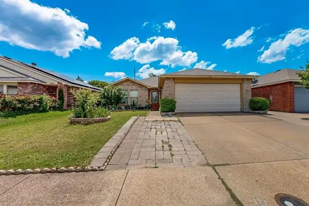 230 Idlewyld Drive, Mesquite
