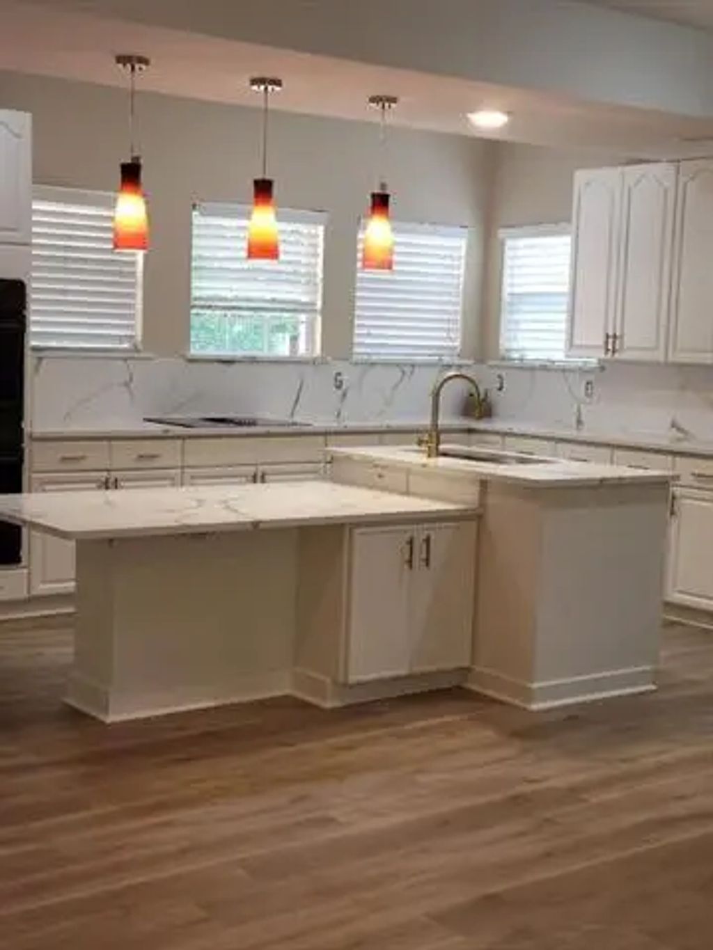 1820 W Pleasant Run Road, DeSoto
