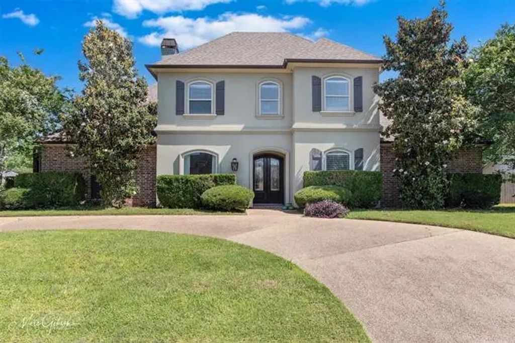 152 Sand Beach Boulevard, Shreveport