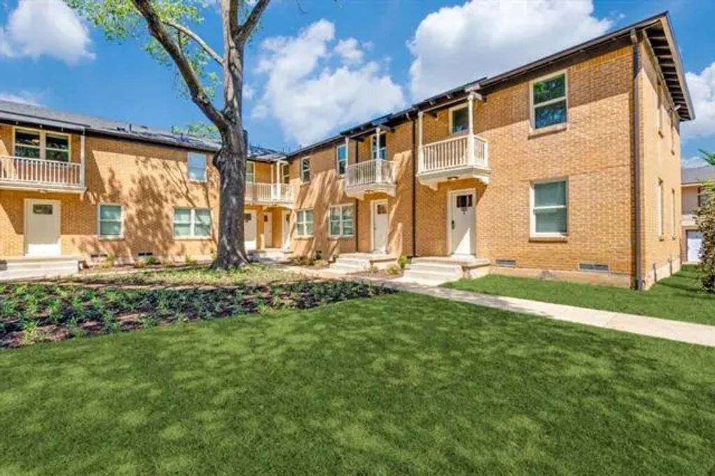 1001 N Crawford Street A1, Dallas