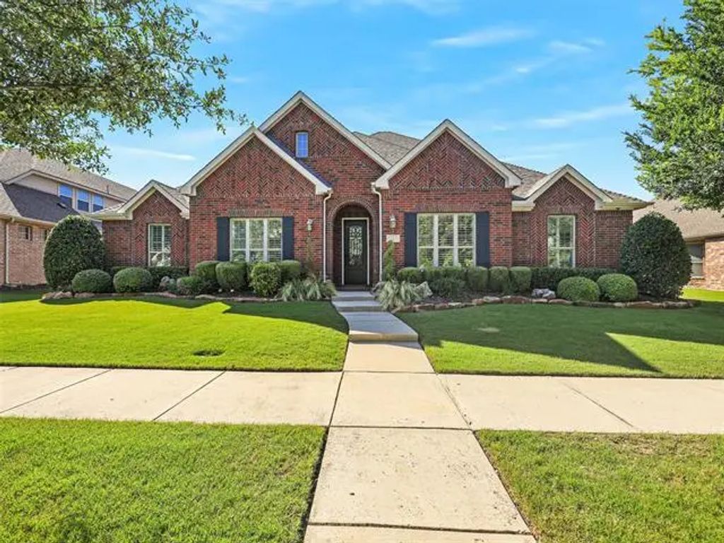 12771 Winding Creek Drive, Frisco