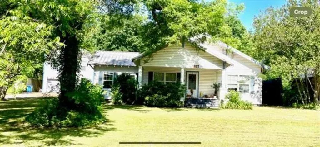 607 N Pearl Street, Big Sandy