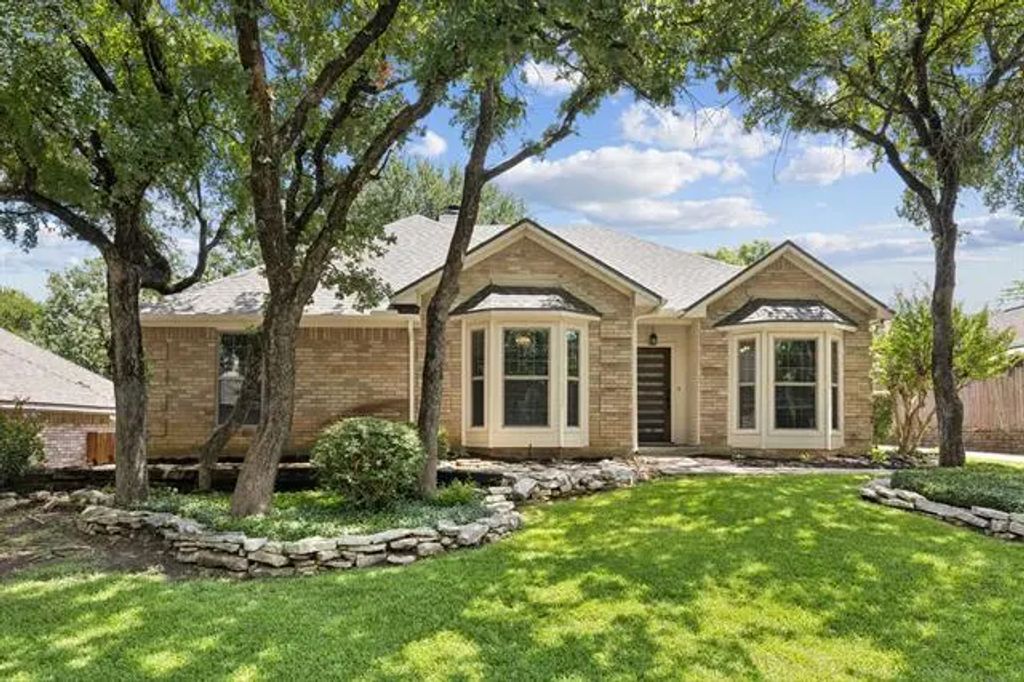 6700 Canalview Drive, Arlington