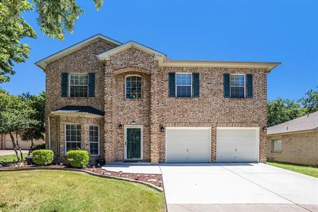 1516 Cheyenne Trail, Mansfield
