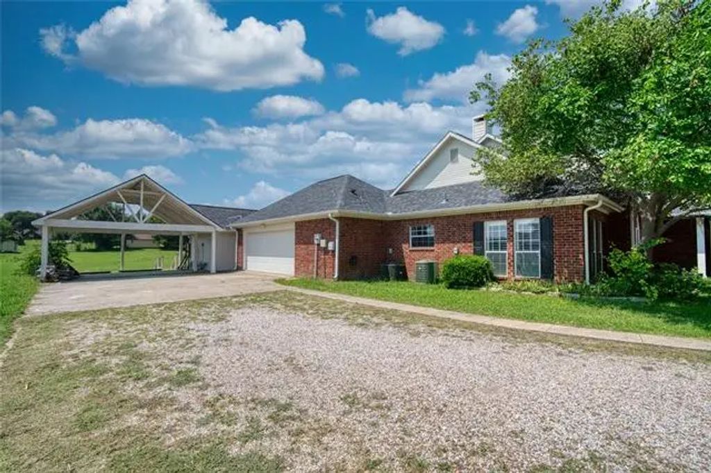 19 Preakness Place Road, Van Alstyne