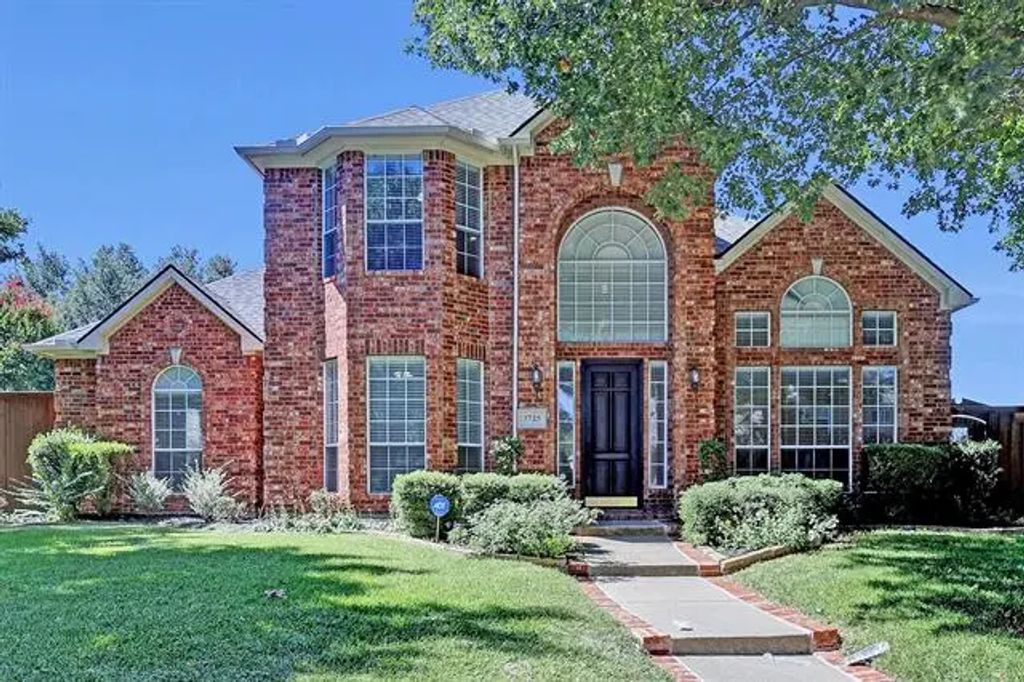 3725 Hibbs Street, Plano