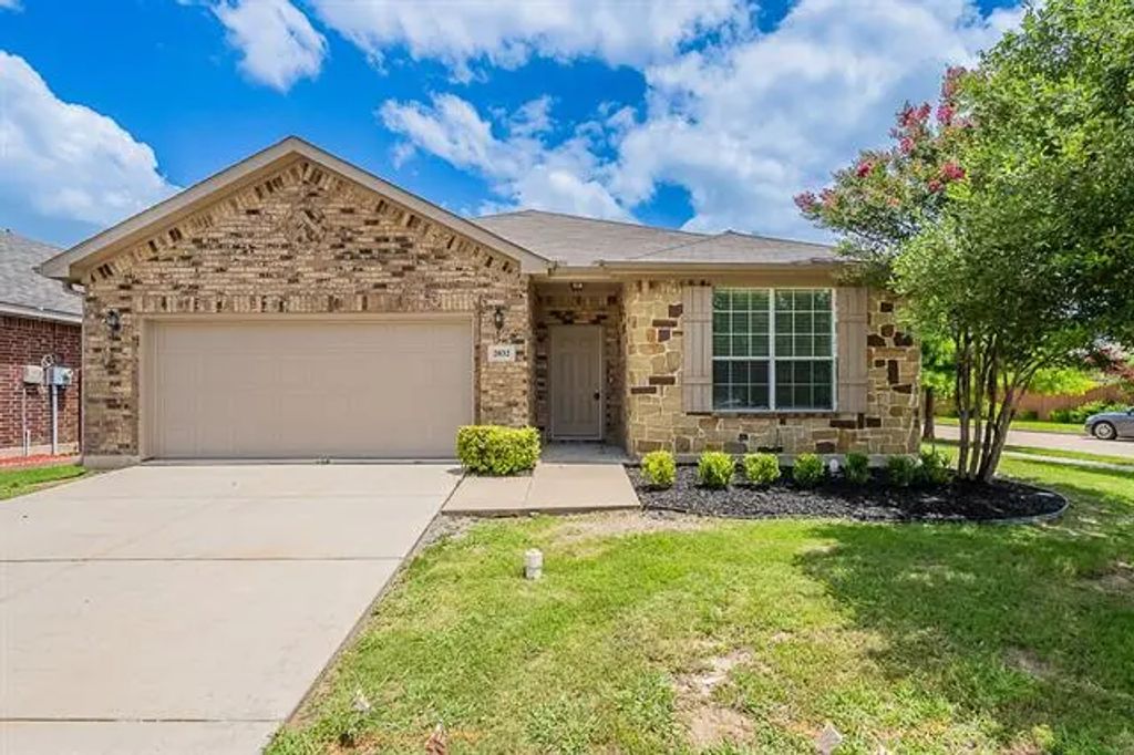 2032 Windsong Drive, Heartland