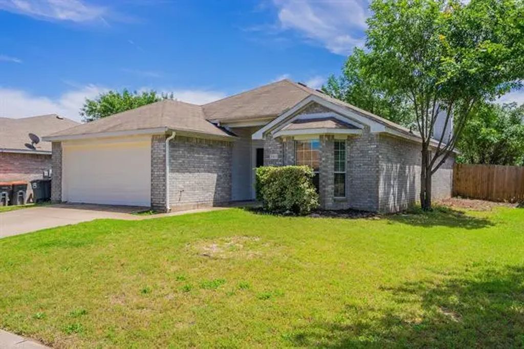 121 Meadow Lark Lane, Anna