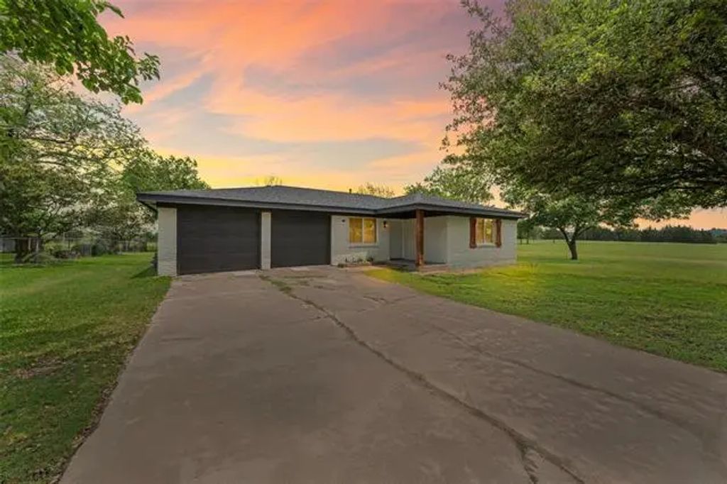 527 Dison Drive, Waco