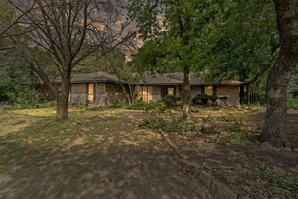 104 Murls Lake Road, Weatherford