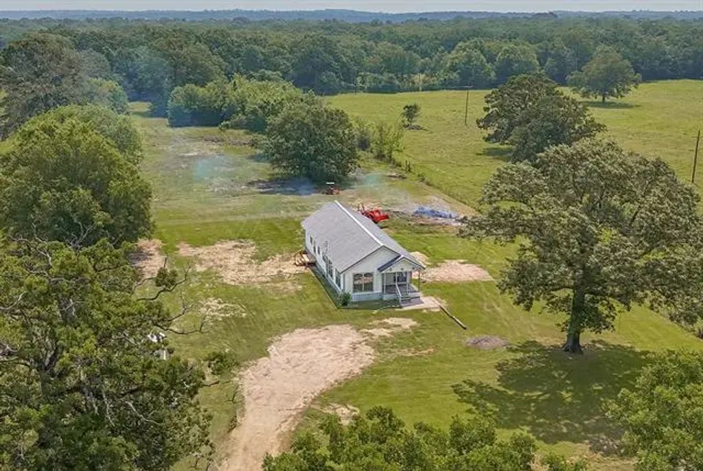 471 County Road 1858, Yantis