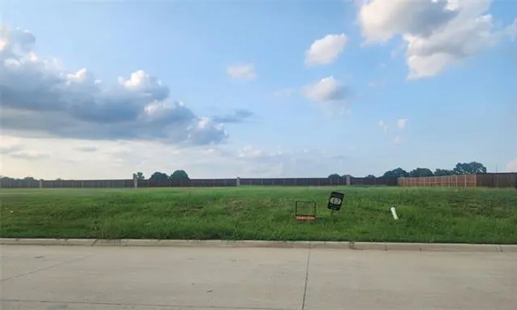 124 Chisolm Trail, Pottsboro
