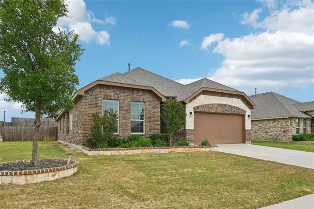 3454 Eloise Lane, Krum