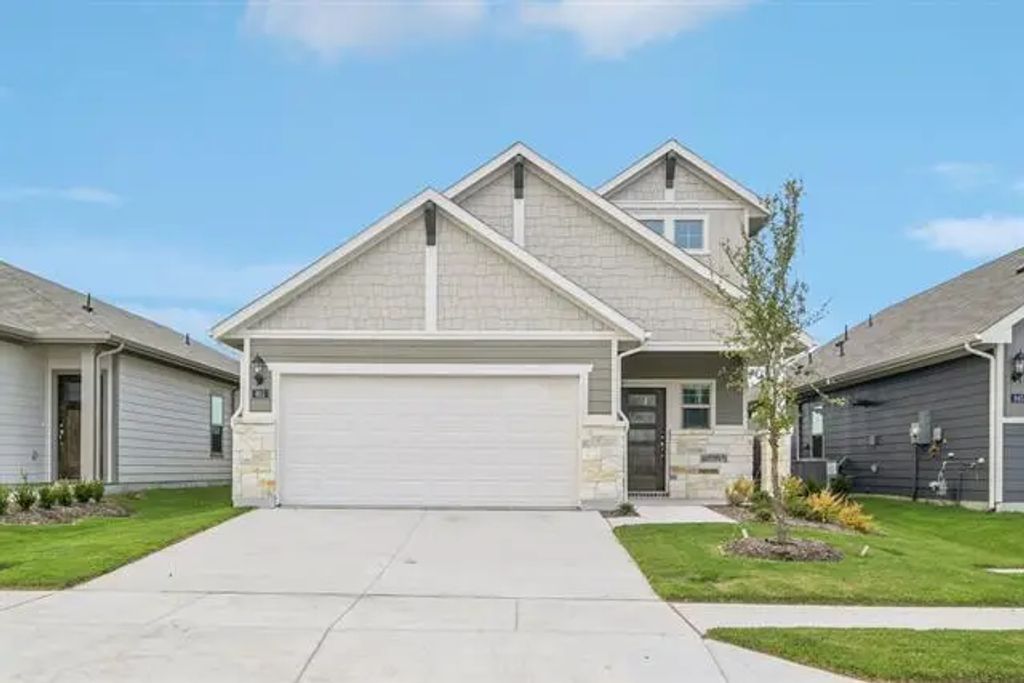 951 Dayflower Court, Lavon