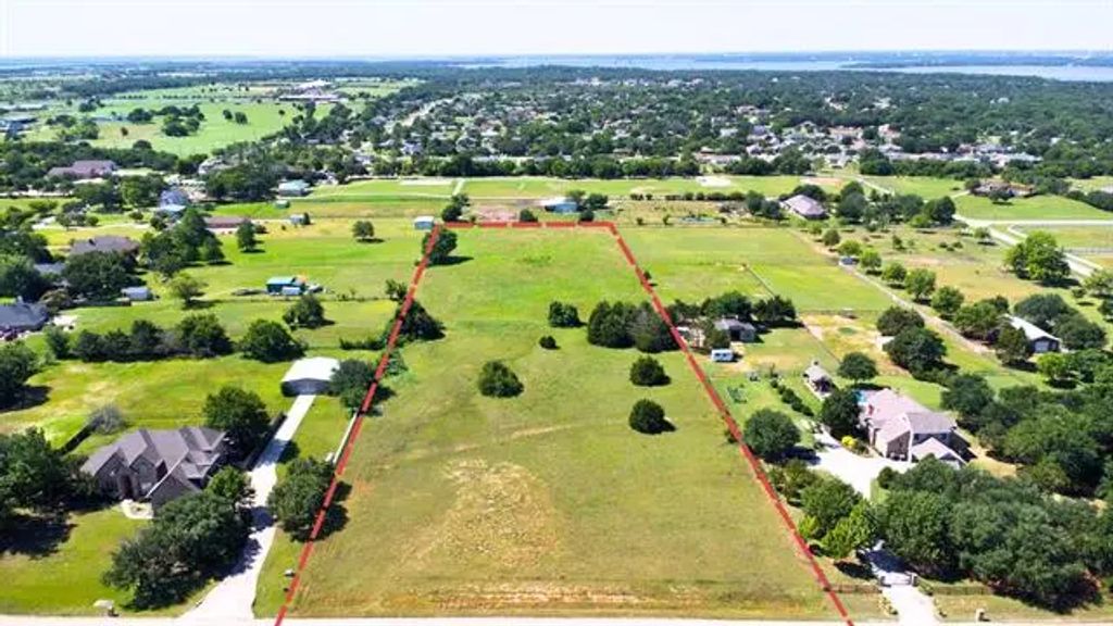 721 Emerald Sound Boulevard, Oak Point