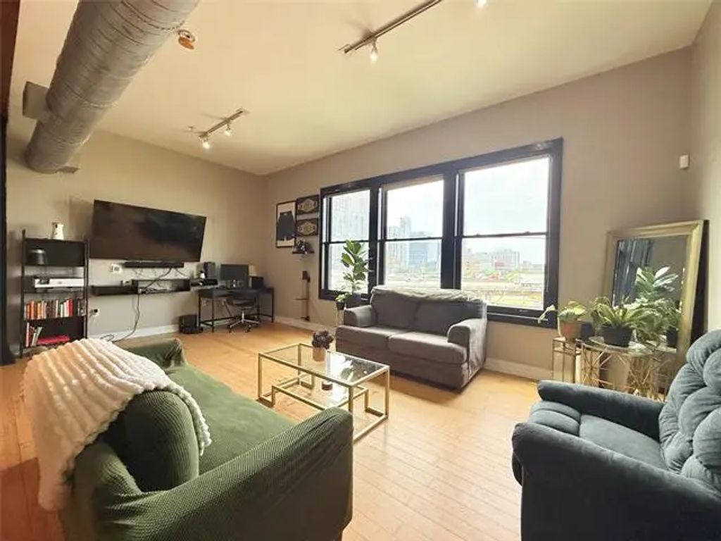 2502 Live Oak Street 309, Dallas