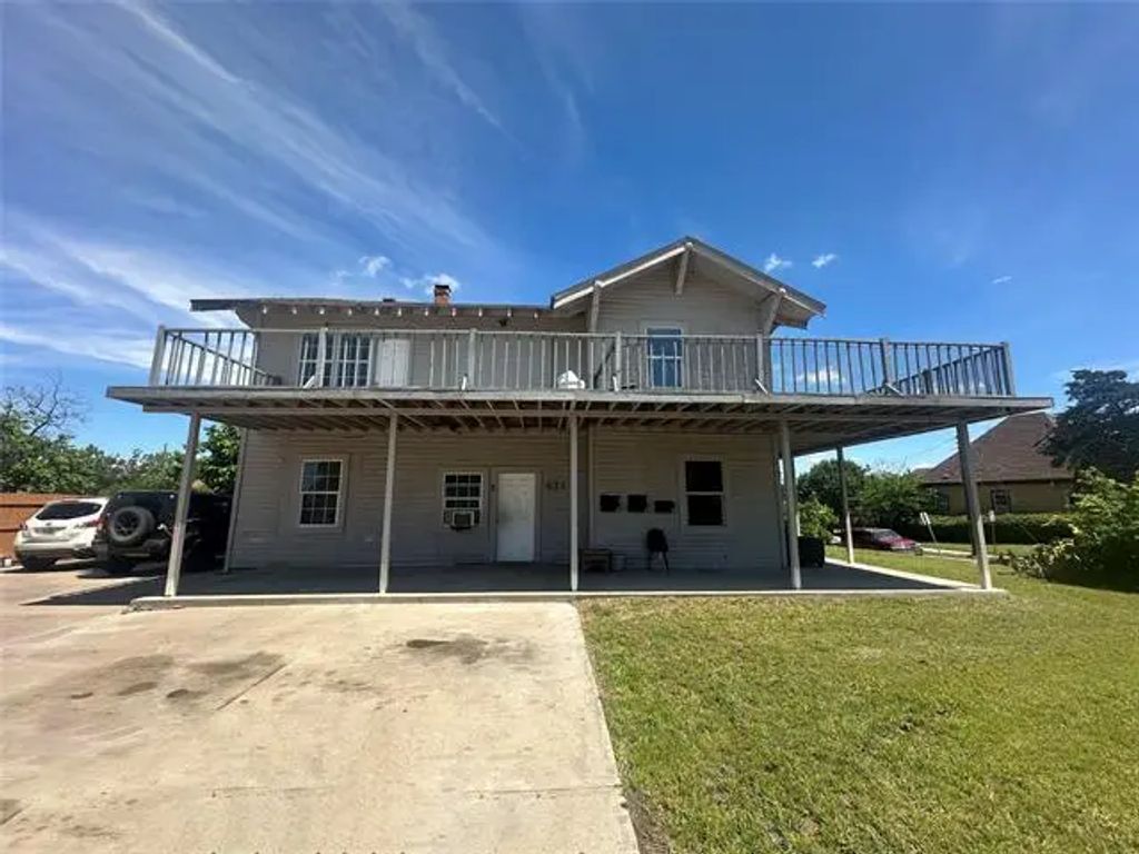 431 E 8th Street B, Dallas