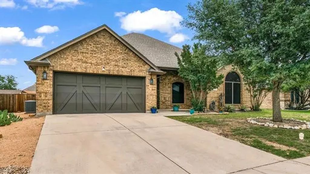 110 Emilie Court, Weatherford