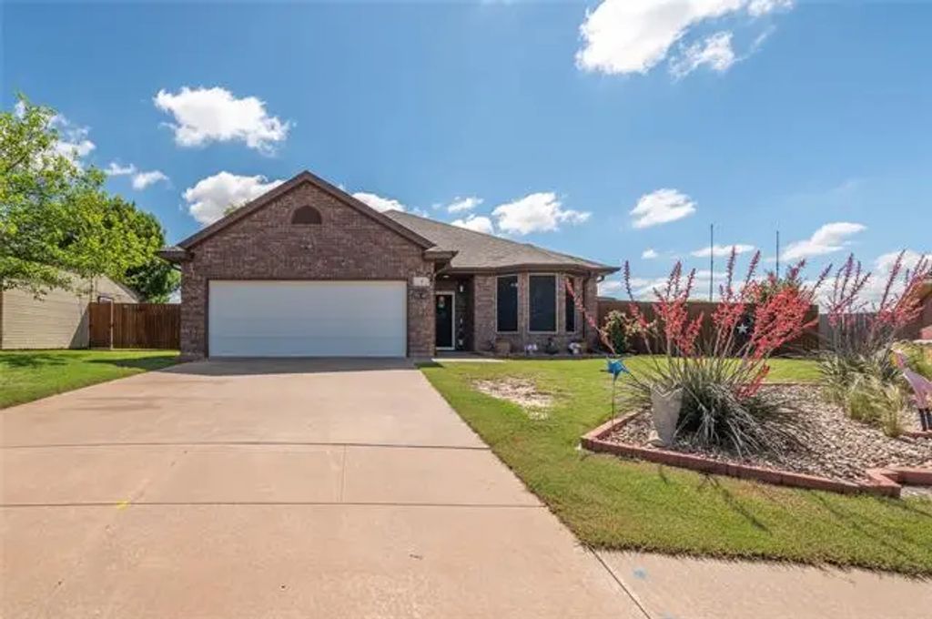 4 Jennifer Court, Wichita Falls