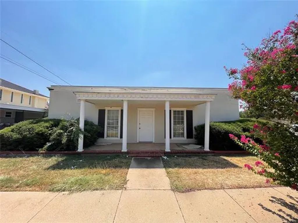 542 Hickory Street, Abilene