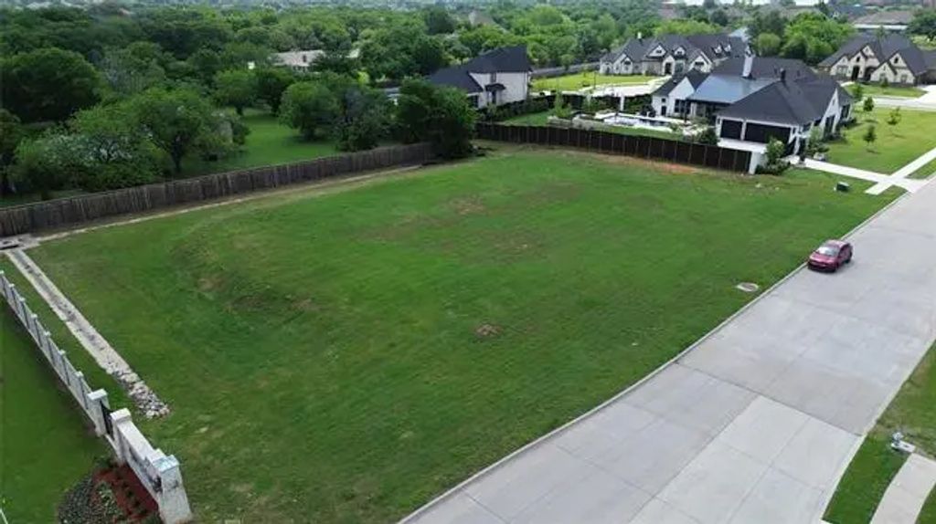 1301 Pine Valley Road, Keller