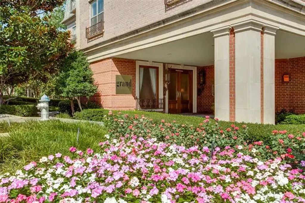 3303 Blackburn Street 402, Dallas