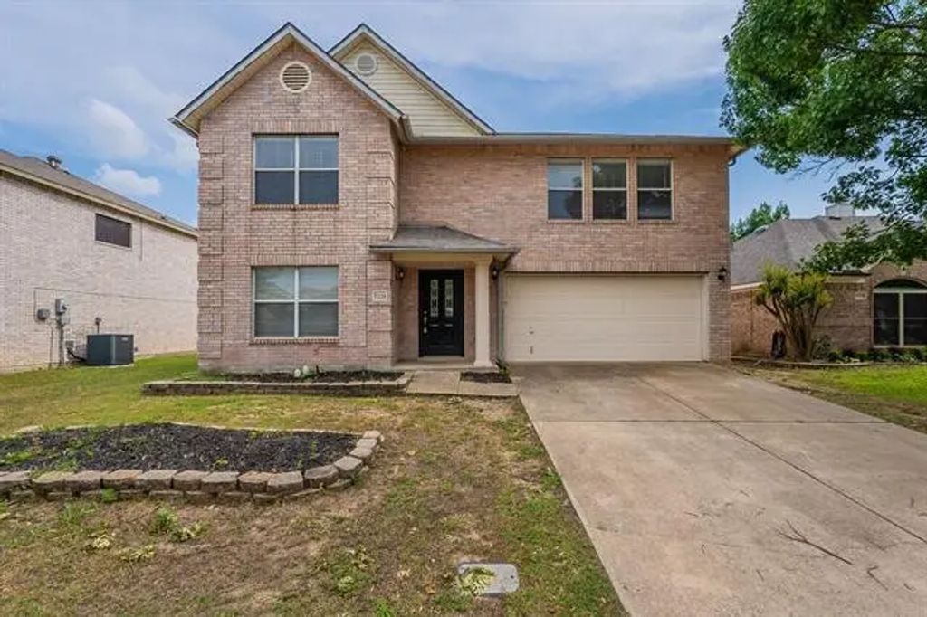 5220 Dillon Circle, Haltom City