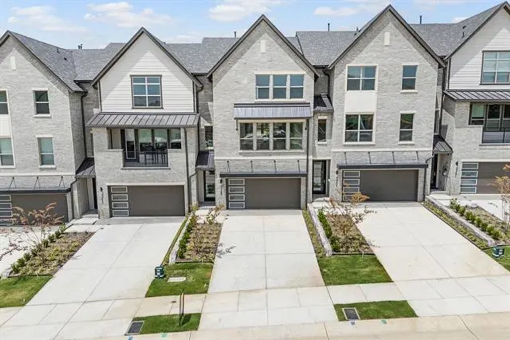 1349 Linkside Drive, Irving