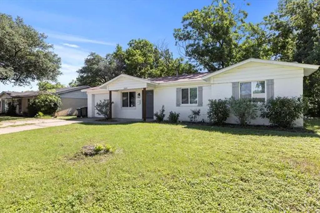 5509 Cloverdale Drive, Fort Worth