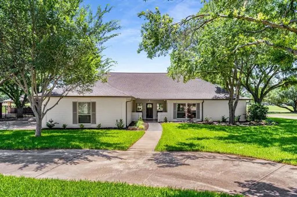 102 Fresh Meadow Drive, Trophy Club