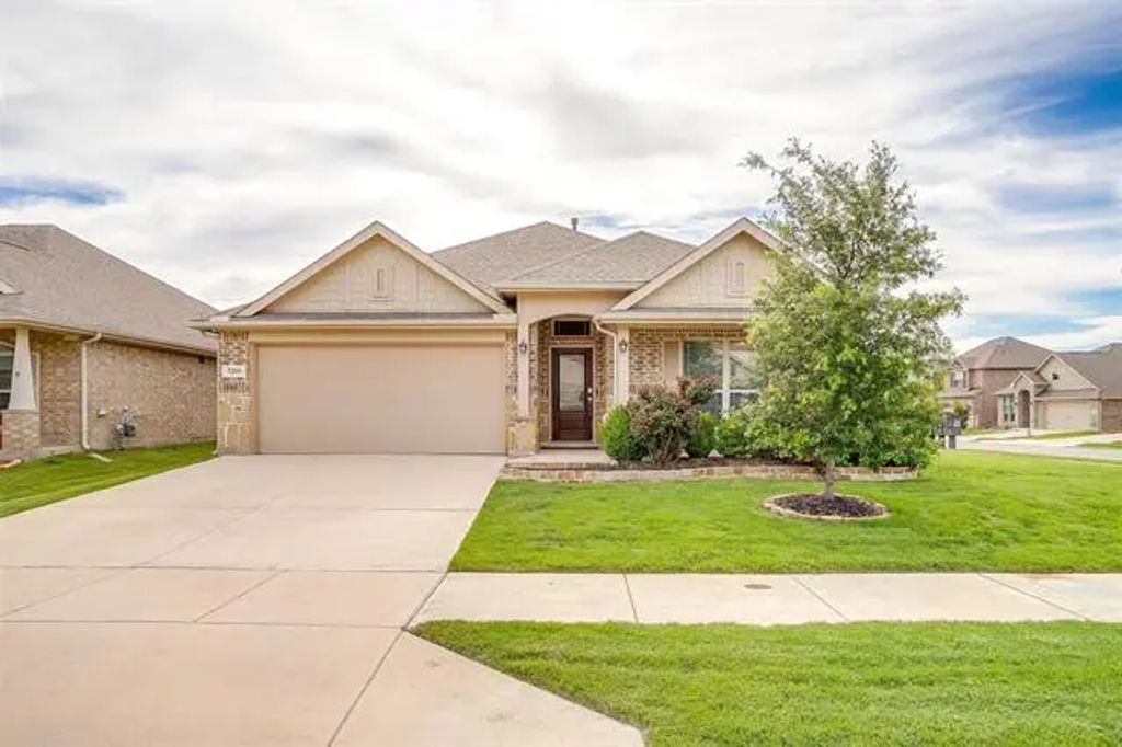 7200 Paso Verde Drive, Fort Worth