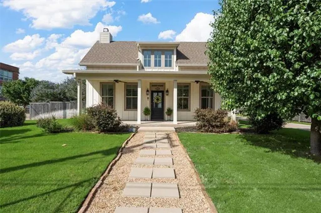 715 S 8th Street, Waco