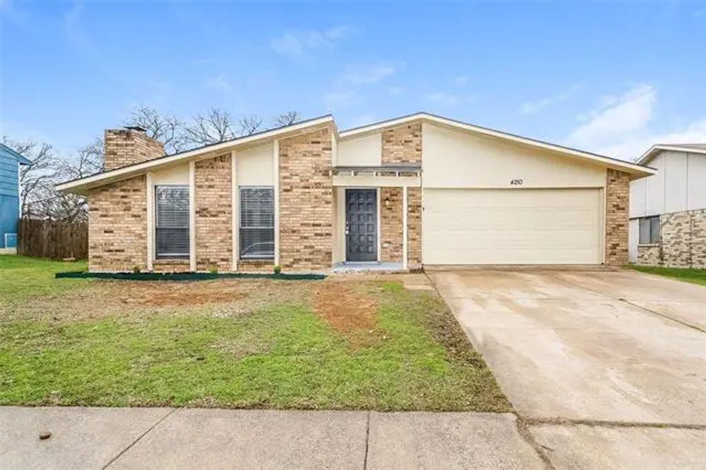 4210 Coronet Lane, Arlington