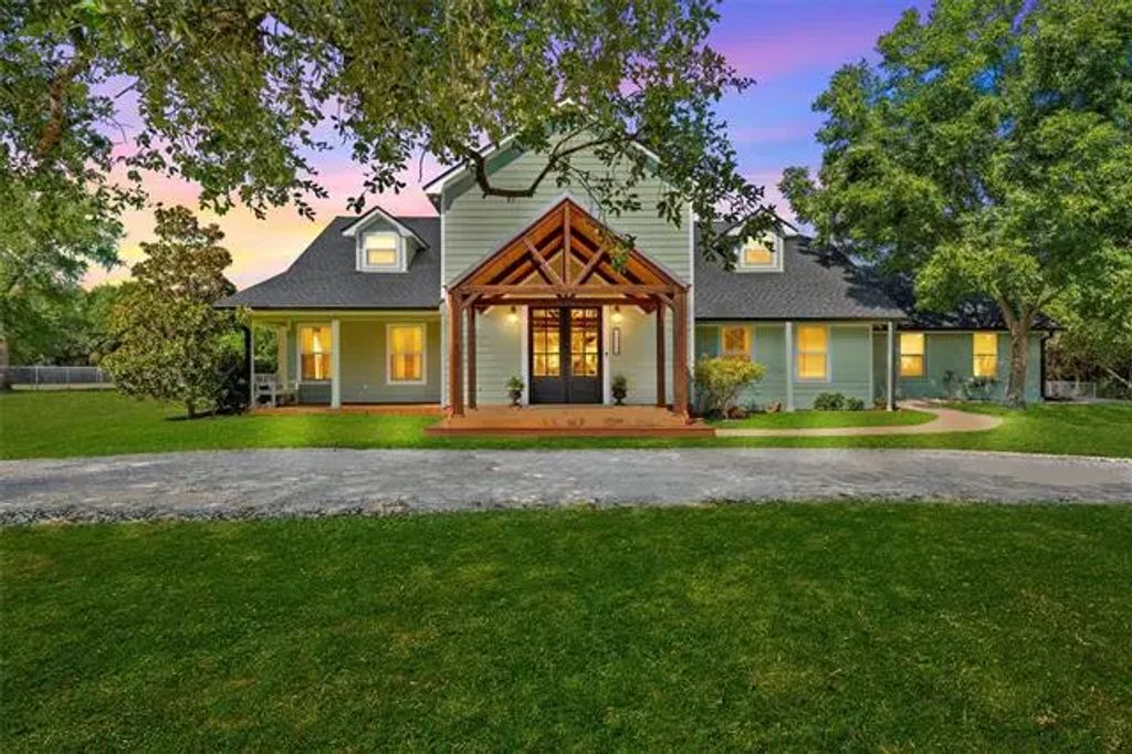 173 Cedar Ridge Drive, China Spring