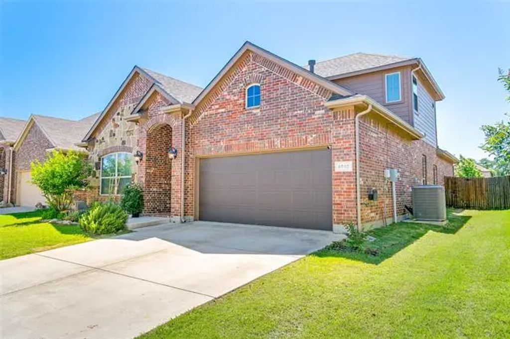 4012 Gennaker Drive, Denton