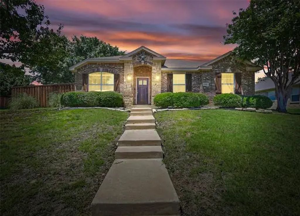 2101 Creekdale Drive, Denton