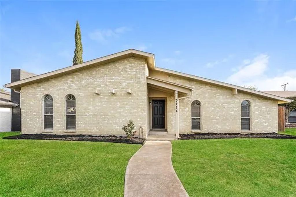 3114 Echo Drive, Grand Prairie