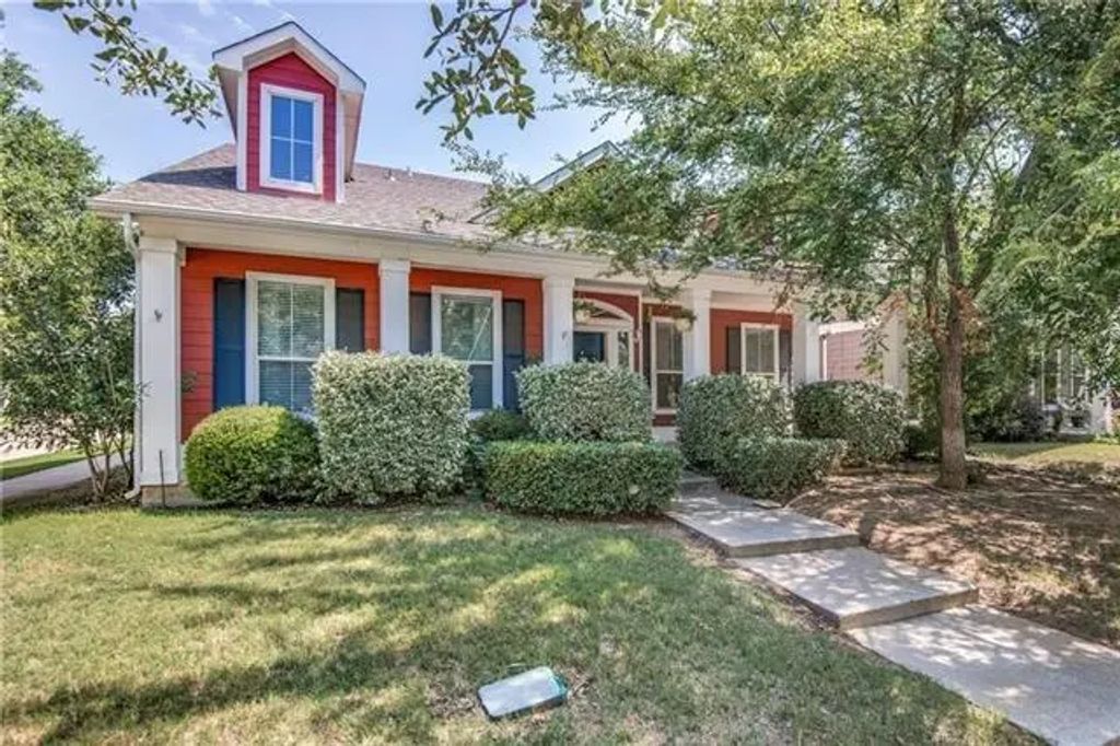 9909 Lakeview Drive, Providence Village