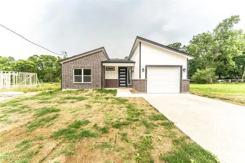 128 Goodman Street, Sulphur Springs