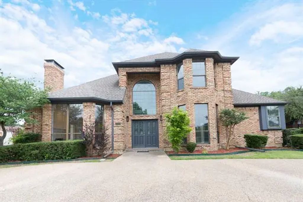 2302 Tiffany Court, Garland