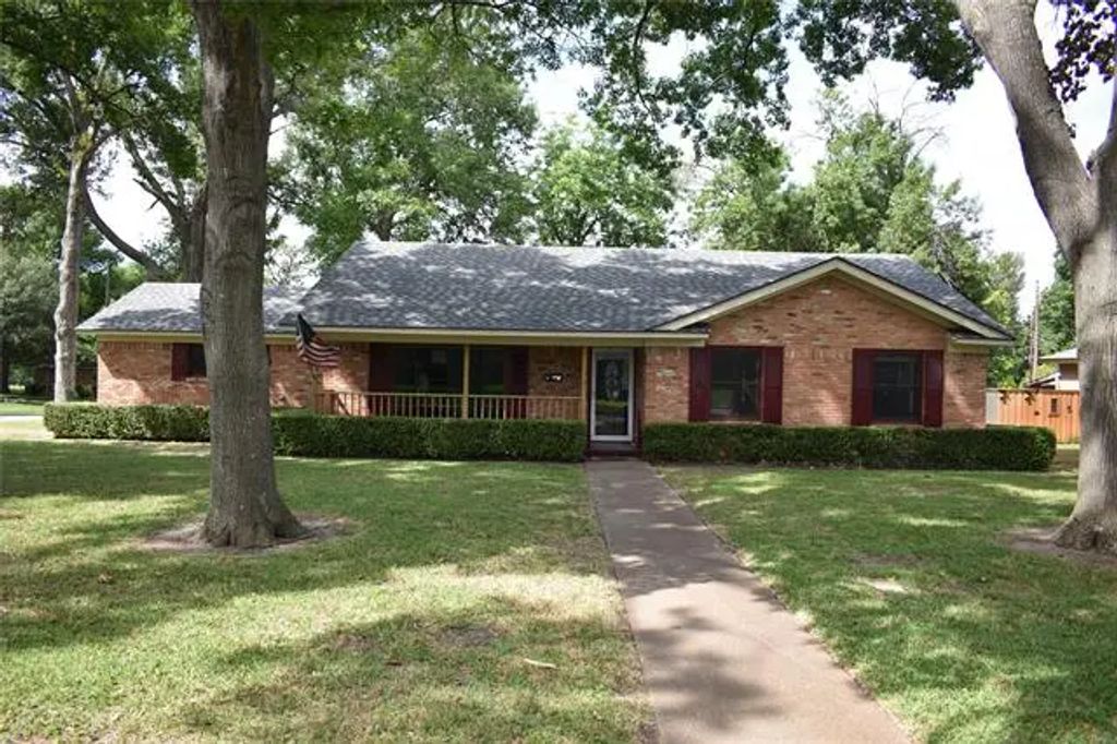 500 Riggs Circle, Mesquite
