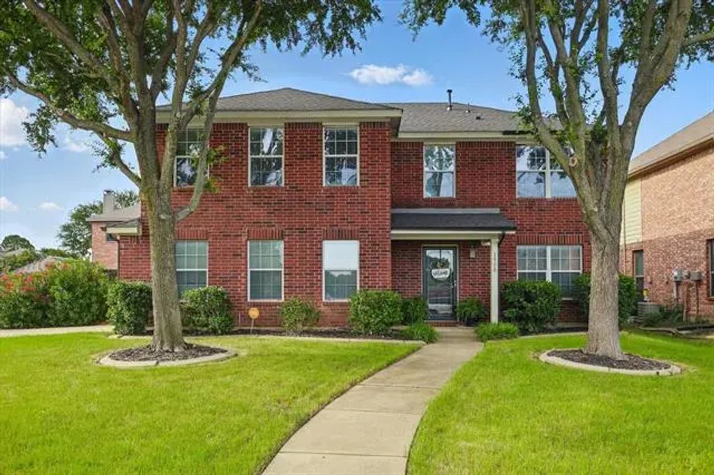 1500 Caymus Court, Lewisville