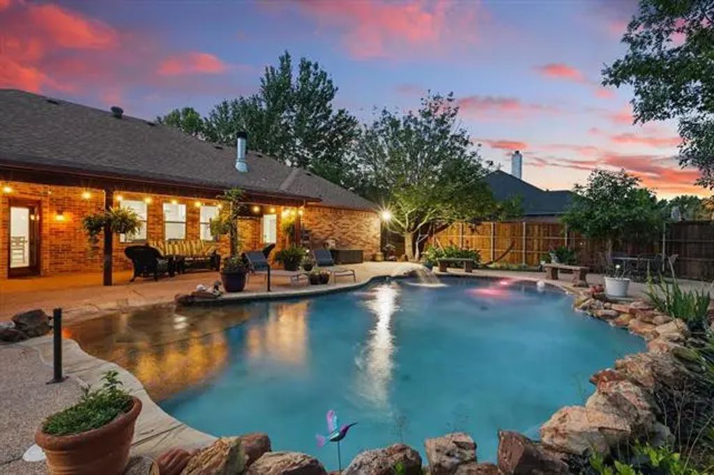 3241 Caleb Court E, Midlothian