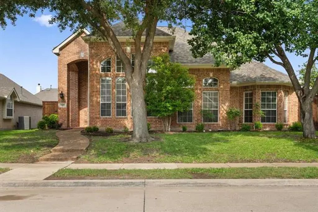 8400 Halliford Court, Plano