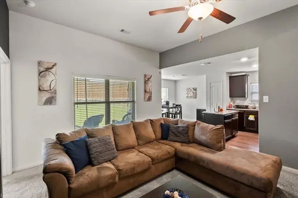 113 Hamilton Way, Venus